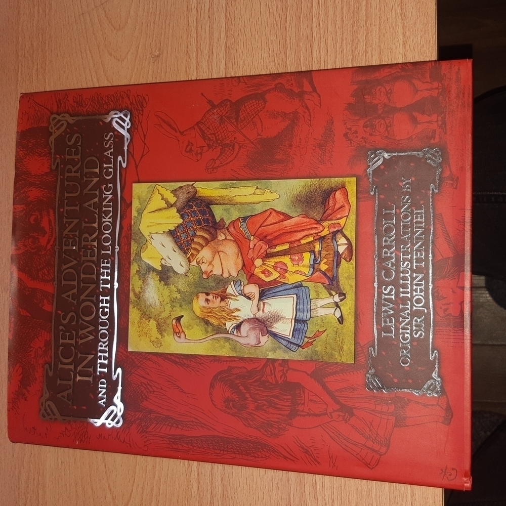 ALICE in Wonderland Beautiful Hardcover